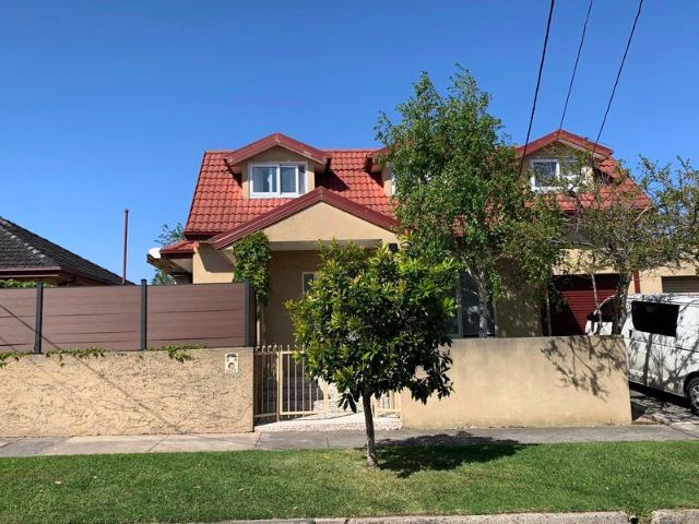 Duplex for rent in Bentleigh, Melbourne