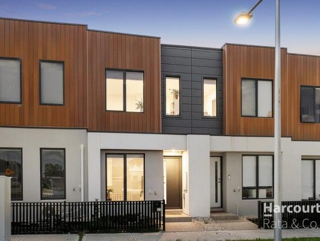 Townhouse for sale in Camerons Creek, Victoria