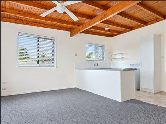 Apartment for rent in Wilsonton Heights, Toowoomba