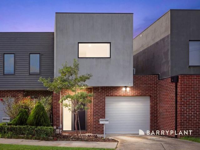 Townhouse for sale in Camerons Creek, Victoria