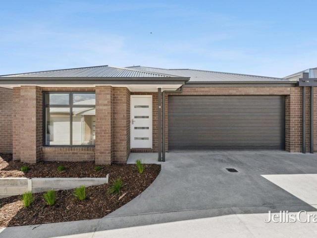 Townhouse for sale in Canadian, Ballarat