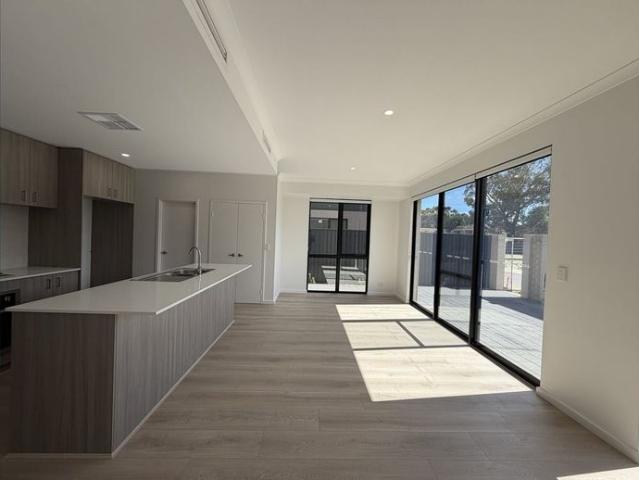 Townhouse for rent in Stirling, Western Australia