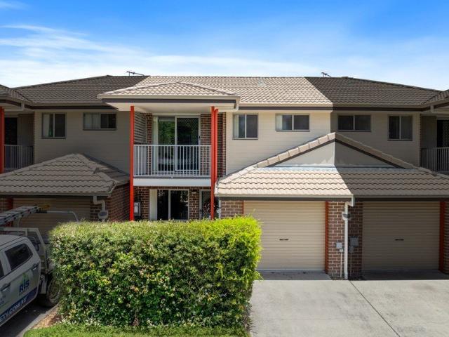 Townhouse for sale in Marsden, Greater Brisbane
