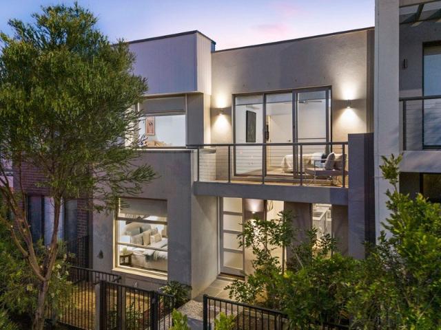 House for sale in Spring Mountain, Greater Brisbane
