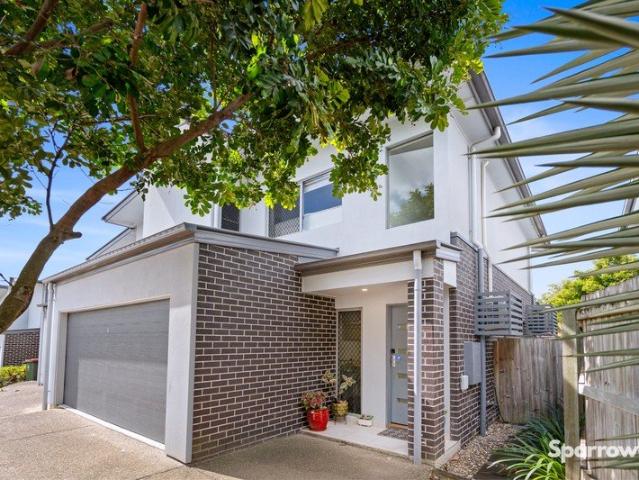 Townhouse for sale in Toombul, Queensland