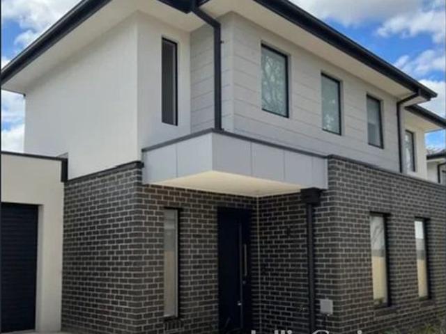 Townhouse for rent in Camerons Creek, Victoria