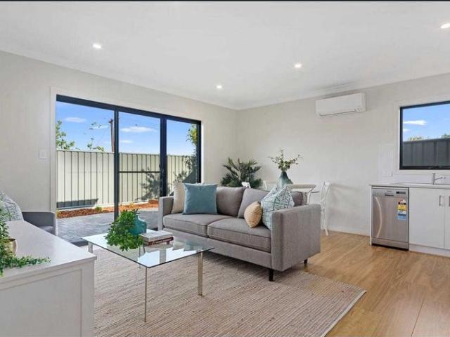 Apartment for rent in Morphett Vale, Adelaide
