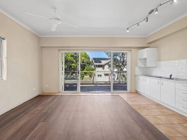 Granny Flat for rent in Kings Creek, Queensland