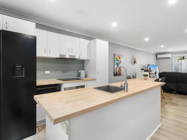 Townhouse for sale in Kallangur, Queensland