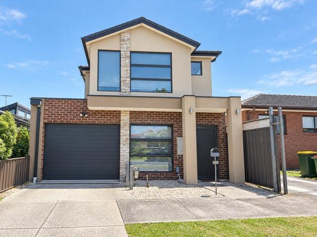 Townhouse for rent in Camerons Creek, Victoria