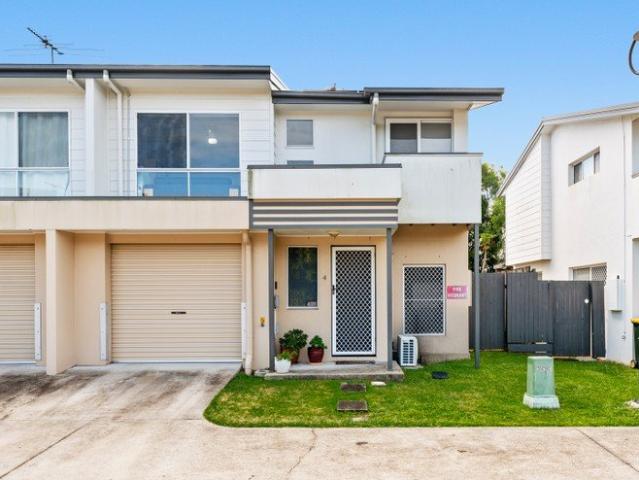 Townhouse for sale in Toombul, Queensland