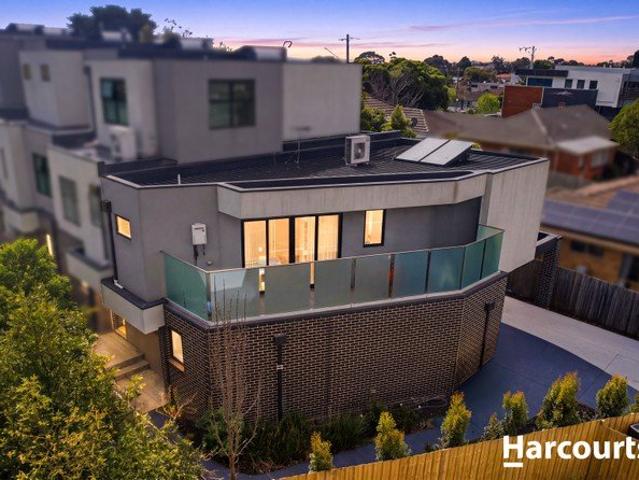 Townhouse for sale in Bulleen, Melbourne