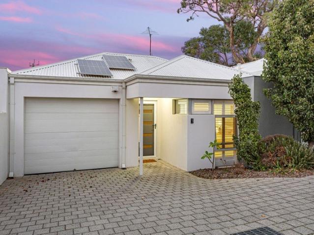 Villa for sale in Hamilton Hill, Western Australia