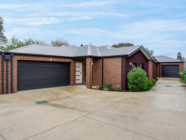 Apartment for sale in Leopold, Victoria
