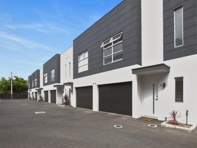 Townhouse for rent in Horseshoe Creek, South Australia