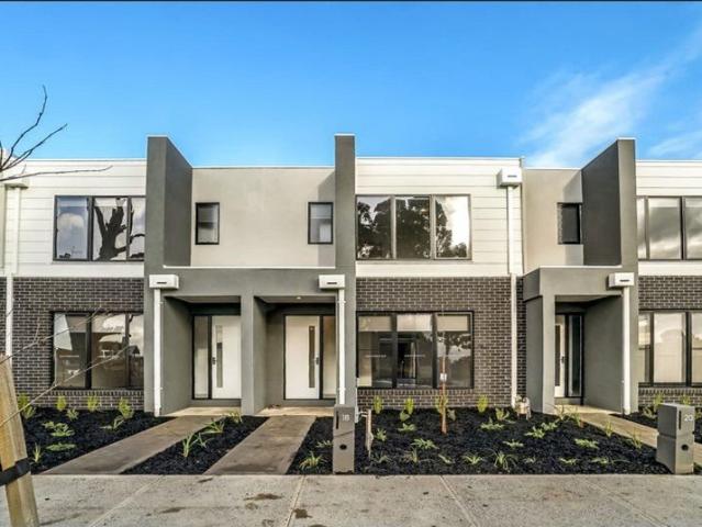 Townhouse for sale in Camerons Creek, Victoria