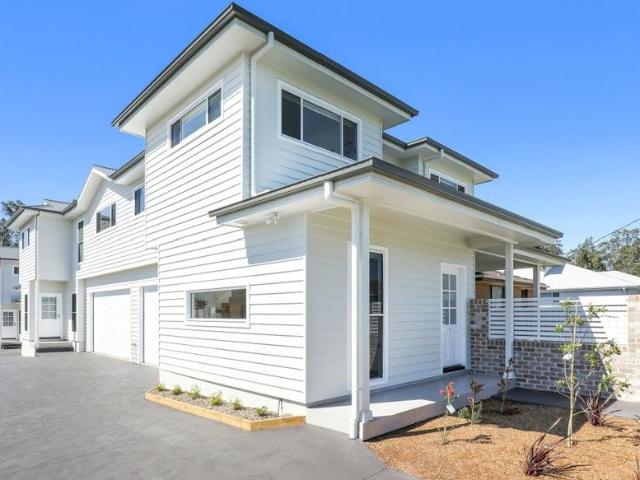 Townhouse for sale in Oak Flats Dc, New South Wales