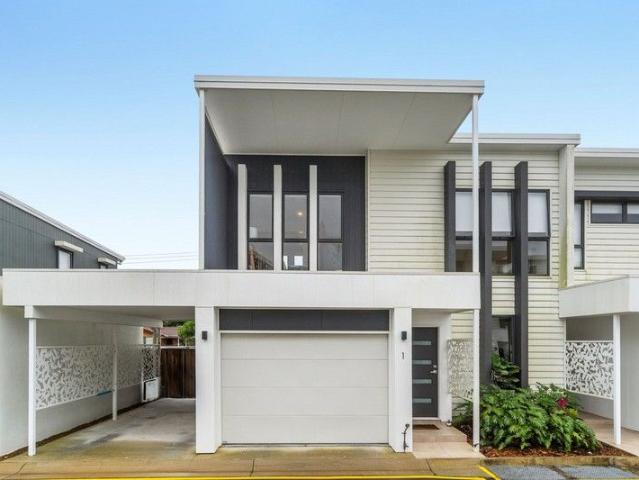 Townhouse for sale in Gold Coast, Gold Coast Urban
