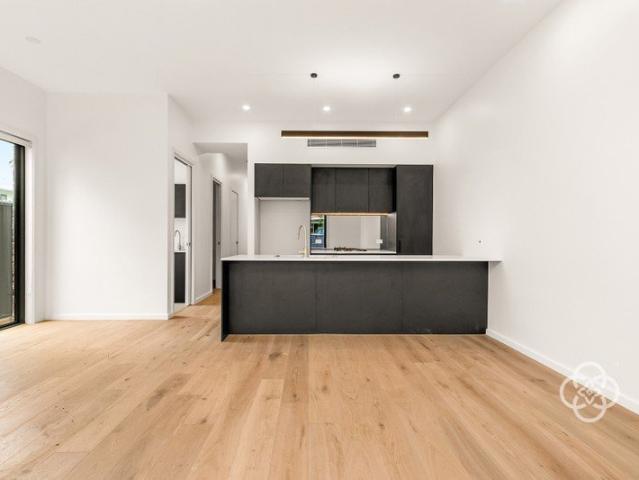 Townhouse for rent in Speers Point, Newcastle-Maitland