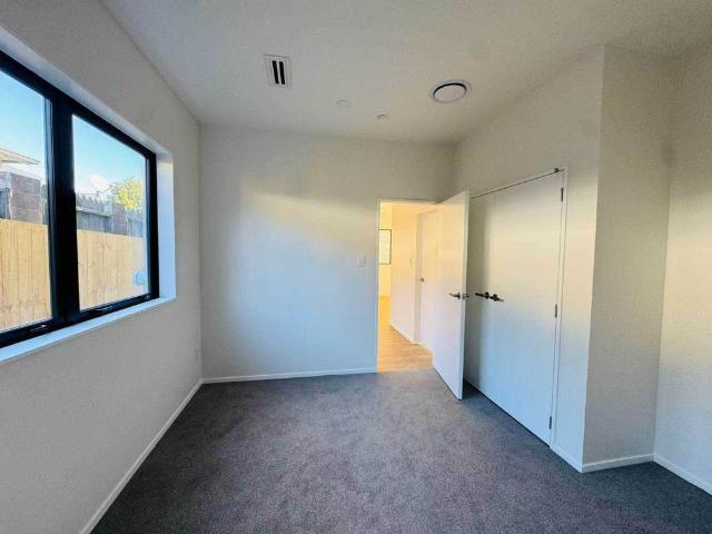 House for rent in Ōwairaka, Albert-Eden