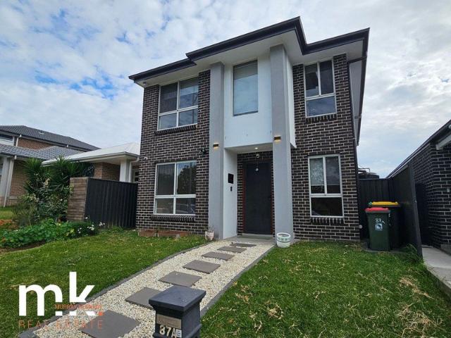 House for rent in Elderslie, Sydney