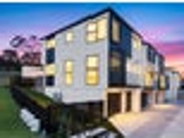 Townhouse for sale in Wairau Valley, Oroua County