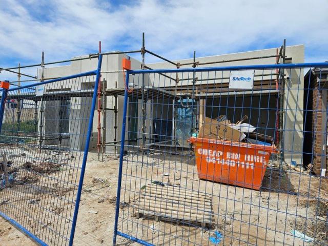 Cottage for sale in Botania, Melbourne