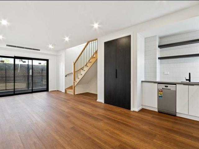 Townhouse for rent in Camerons Creek, Victoria
