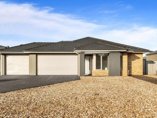 House for sale in Junction Village, Victoria