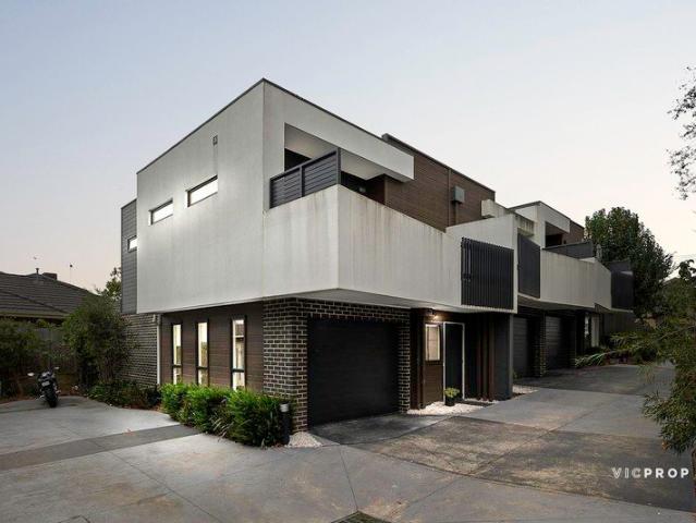 Townhouse for sale in Camerons Creek, Victoria