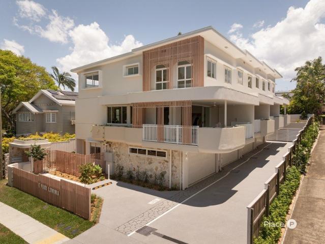 Townhouse for sale in Toombul, Queensland