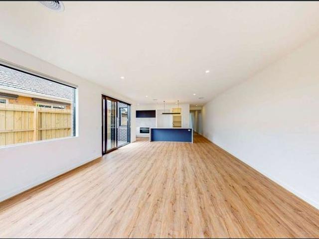 Townhouse for rent in Camerons Creek, Victoria