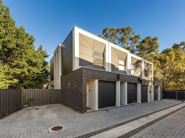 Townhouse for sale in Horseshoe Creek, South Australia