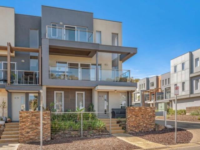 Townhouse for rent in Camerons Creek, Victoria