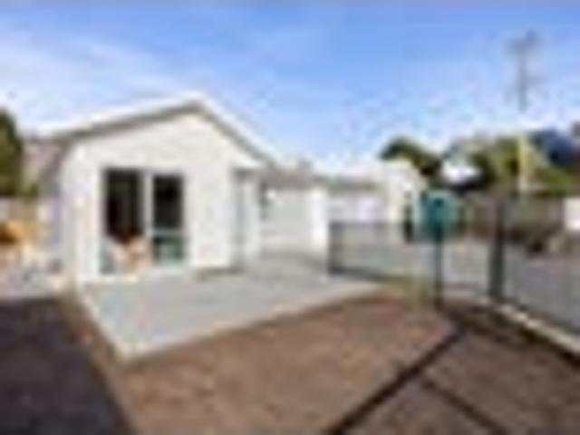 Townhouse for sale in Dinsdale