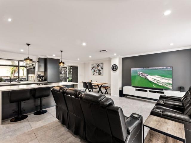 Townhouse for sale in Sutherland, New South Wales