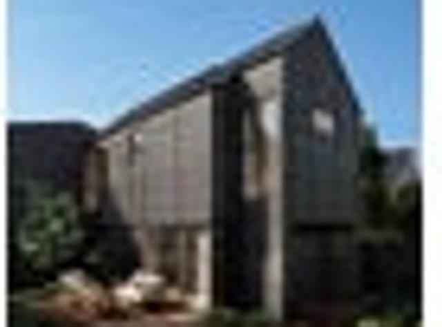 Townhouse for sale in Merivale, Canterbury