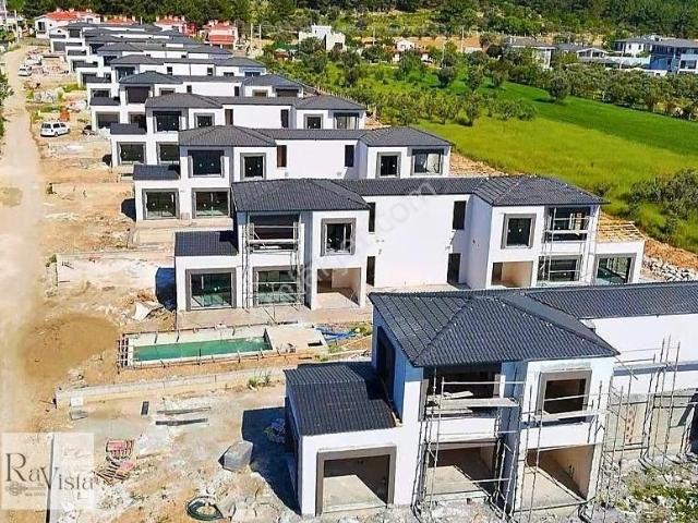 Urla, İzmir içerisinde satılık Villa