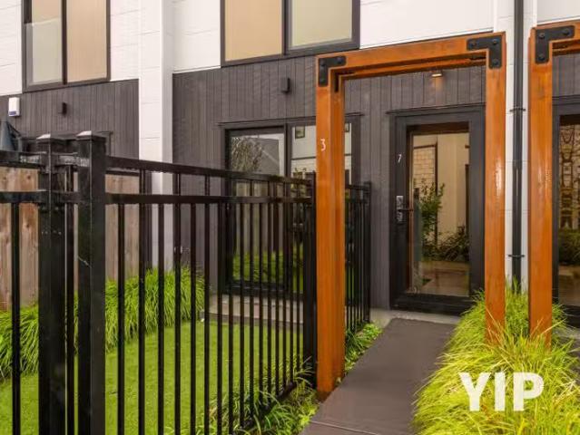 House for sale in Days Bay, Wellington