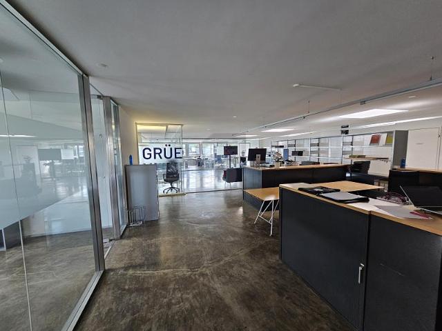 Büro mieten in Einigen, Zürich