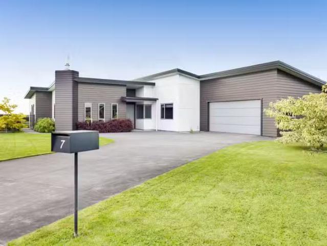House for sale in Pembroke, Taranaki