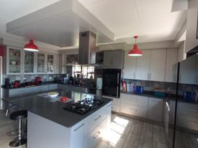 House for sale in Waterkloof, Gauteng