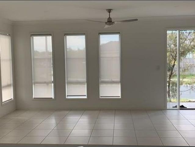 Townhouse for rent in Toombul, Queensland