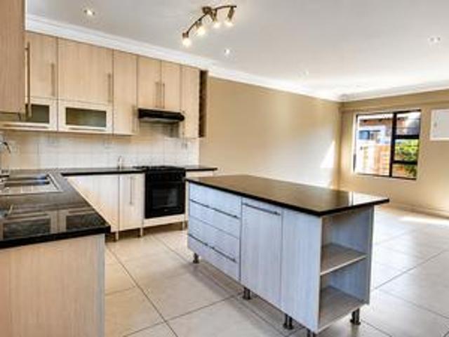 Townhouse for sale in Bloemfontein, Free State