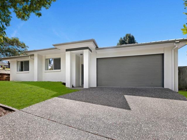 Duplex for sale in Fernbrook, Queensland