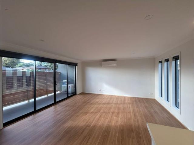 Townhouse for rent in Camerons Creek, Victoria