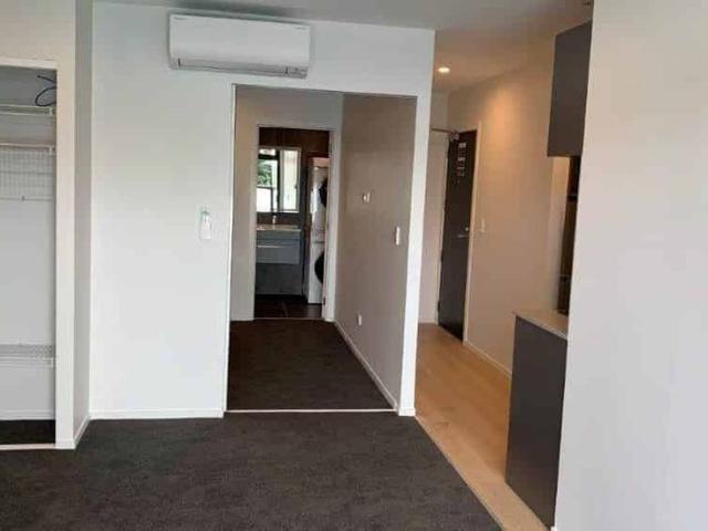 Apartment for rent in Newmarket