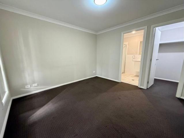 House for rent in Gregory Hills, Sydney