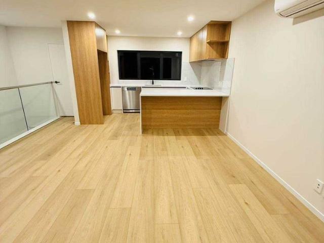 Townhouse for rent in Mount Albert, Albert-Eden
