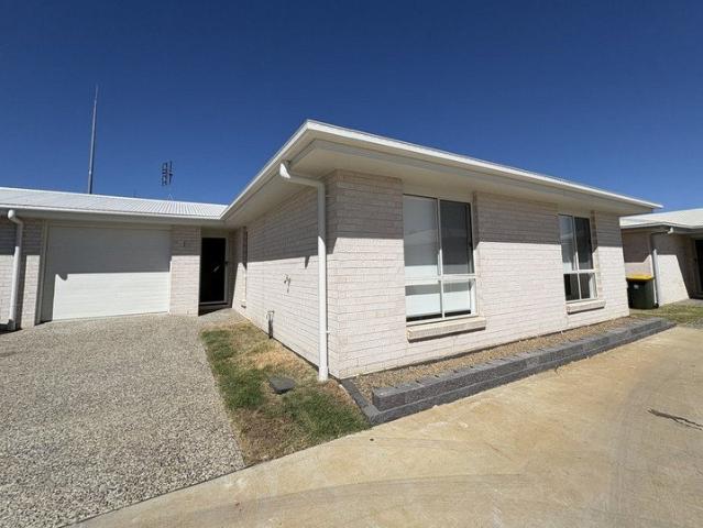 Duplex for rent in Warwick, Queensland